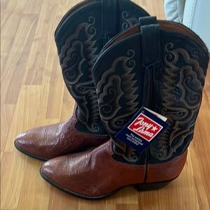 1970 NWT Tony Lama Men's Brown and Black Western Boots